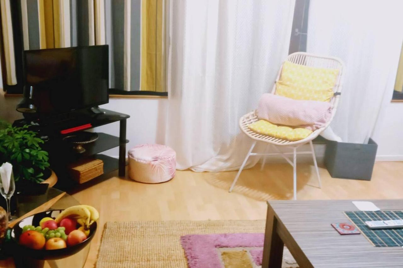 Lovely 2-bed In Battersea Londra